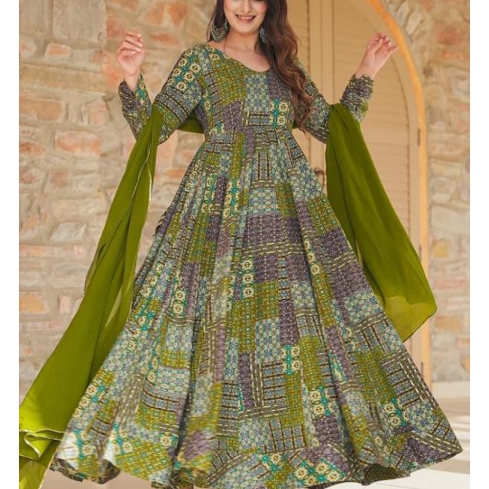 Elegant Green Patterned Women's Dress